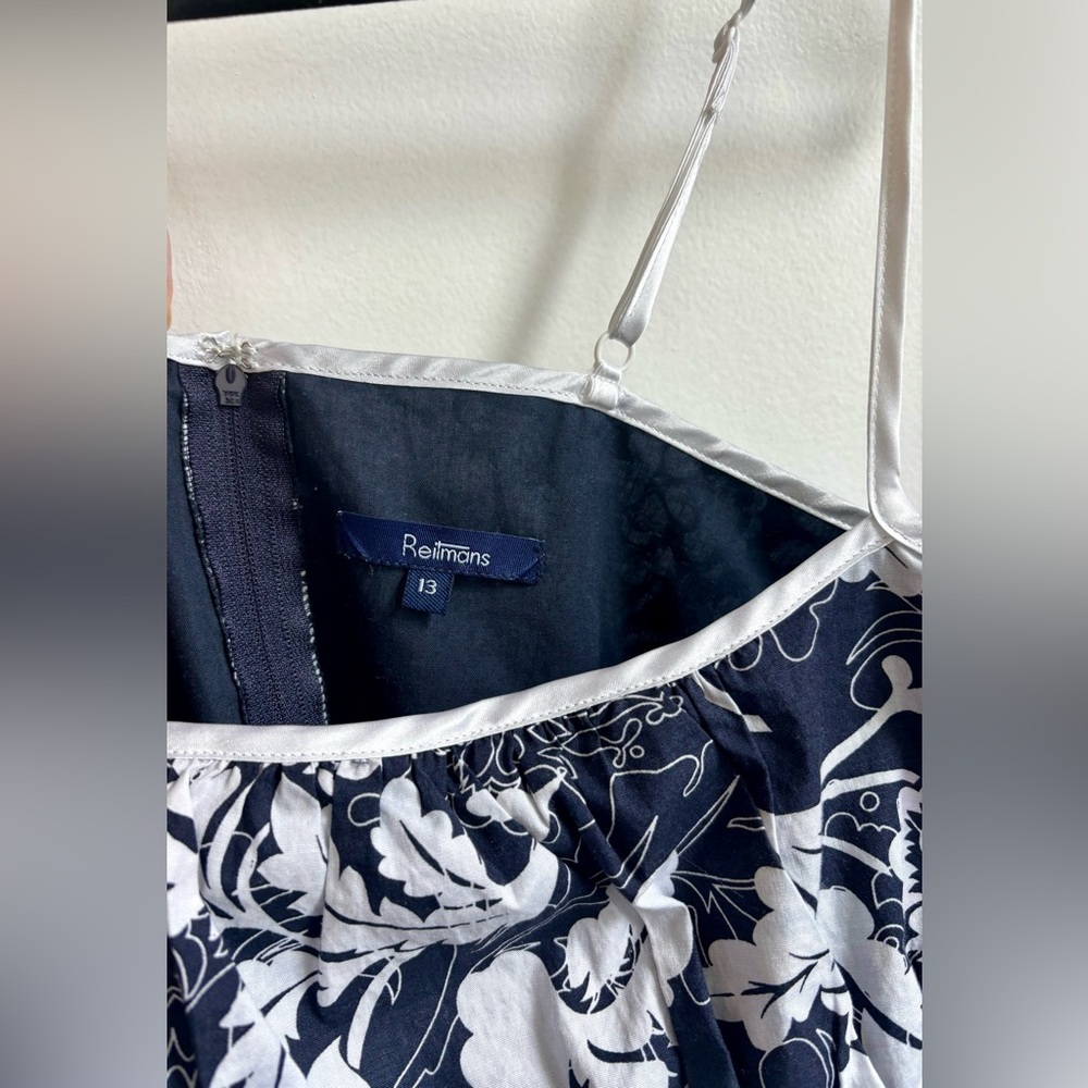 Reitmans Navy and White Floral Dress - Picture 2 of 5